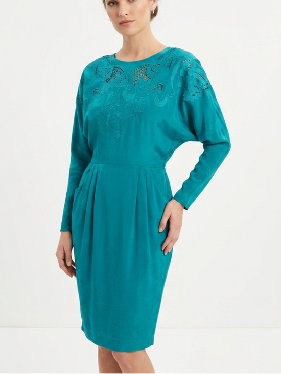 Christopher Shannon Dresses & Skirts - Vintage 80s 100% Silk Green Long-Sleeve Embroidered Waist Pleat Cutout BackDress